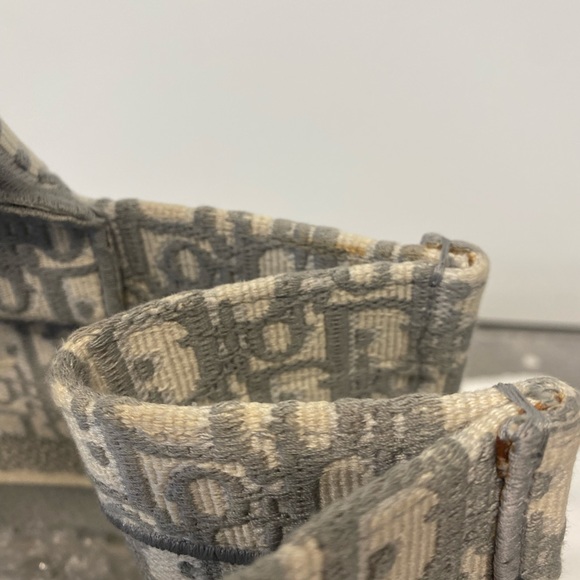 Dior Obllque Book Tote - Picture 8 of 11